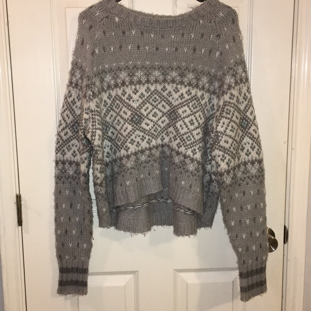 PATTERNED KNIT PULLOVER